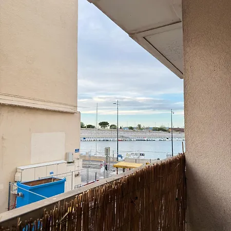Apartment Quai De Bosc