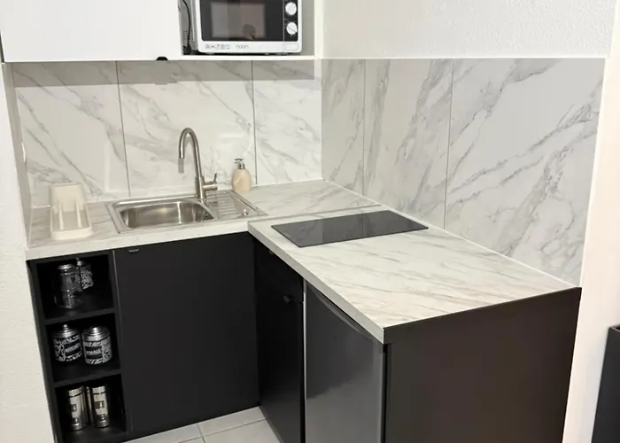 Quai De Bosc Daire Sète