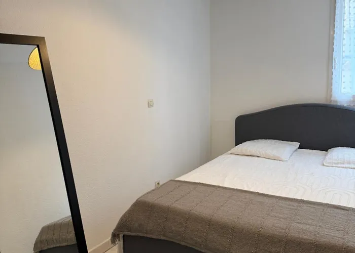 Quai De Bosc Daire Sète